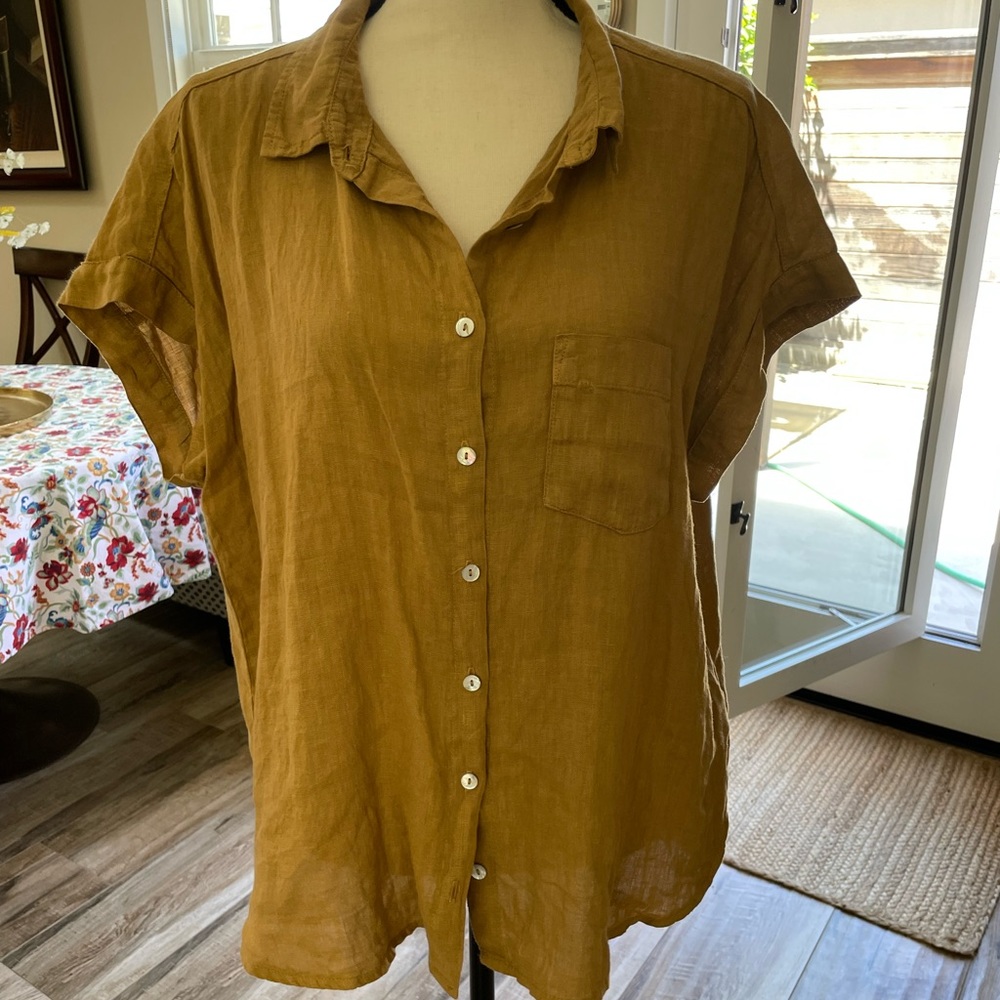 Cut Loose linen button up blouse.